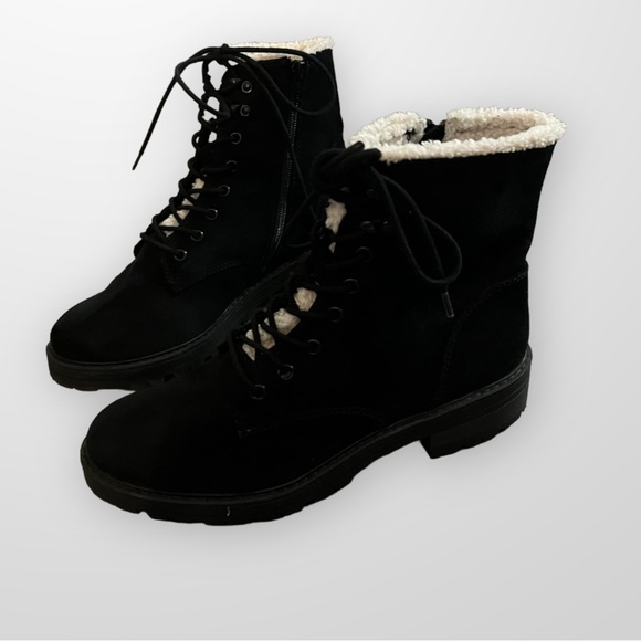 Suede Shearling Lace Up Boot // Winter Combat Boot // Lug Sole - Picture 8 of 8